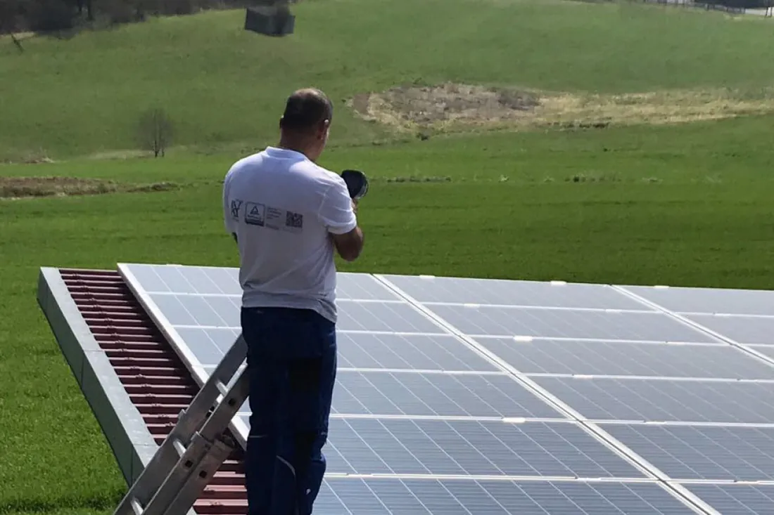 Photovoltaik-Reinigung — Referenzprojekt in Bayreuth
